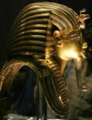 Photo of funerary mask of Tutankhamun